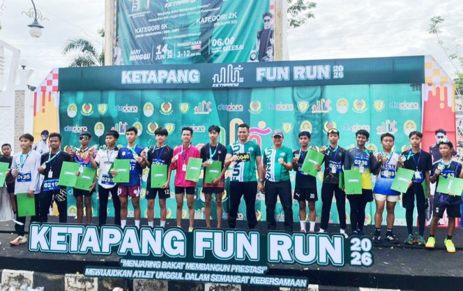 
					Mewakili Kapolres Ketapang, Wakapolres Ketapang Hadiri Kegiatan Fun Run 2K dan 5K