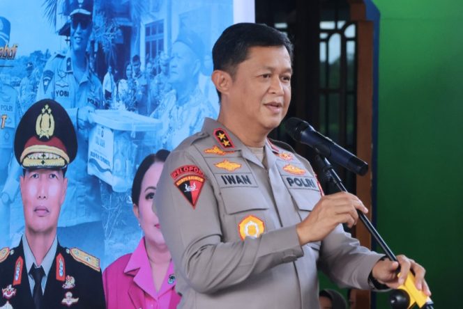 
					Polri Untuk Masyarakat, Polda Kalteng Salurkan Bansos dan Layanan Kesehatan untuk Korban Kebakaran di Palangka Raya