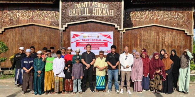 
					Polda Kalbar Salurkan Bantuan Sarana Air Bersih untuk Panti Asuhan Baitul Hikmah