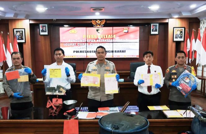 
					Polres Kobar Ungkap 58 Kasus 3C Dan 28 Kasus Narkotika Dalam Enam Bulan