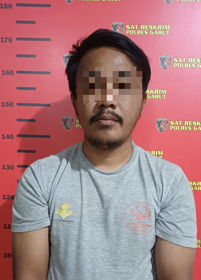 
					Dari Lahan Parkir berujung Penganiayaan Berat di Wanaraja, Polisi Amankan Empat Tersangka dan Sita Senjata Tajam