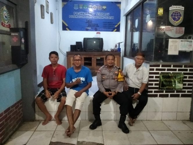 
					Bhabinkamtibmas Desa Kemuning Gelar Jaga Jakarta+ On The Spot di Poskamling Terpadu