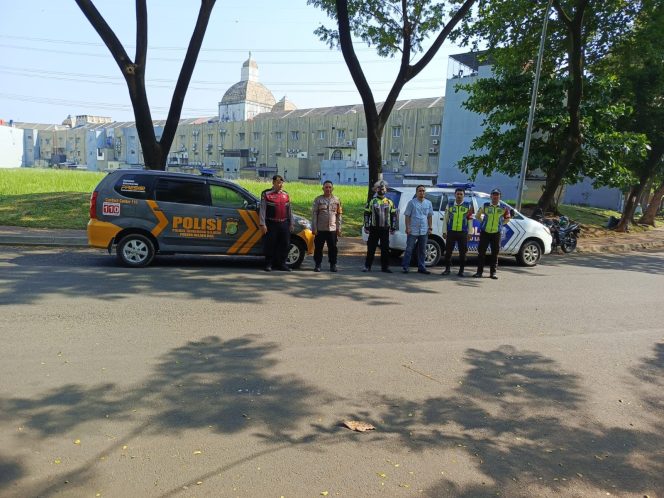 
					Patroli Mobile Skala Sedang Polsek Kelapa Dua Perkuat Harkamtibmas dan Berikan Rasa Aman kepada Masyarakat