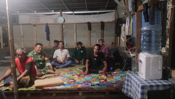 
					Babinsa Koramil 14/Panongan Aktif Dampingi Siskamling, Perkuat Sinergi Warga Jaga Keamanan Lingkungan