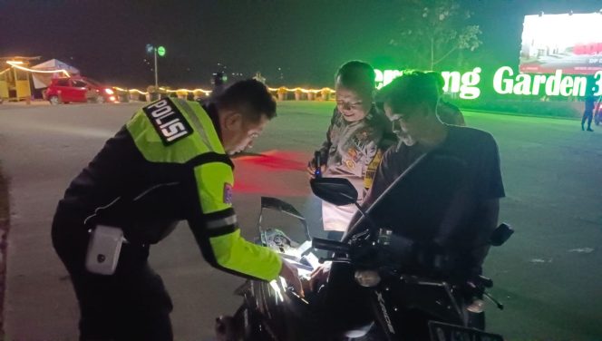 
					Polsek Cisauk Intensifkan Patroli Stasioner dan Operasi Cipta Kondisi, Jaga Wilayah Tetap Aman pada Akhir Pekan