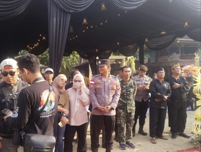 
					Polri Pastikan Upacara Adat Larung Saji Rancabuaya Berlangsung Aman dan Kondusif