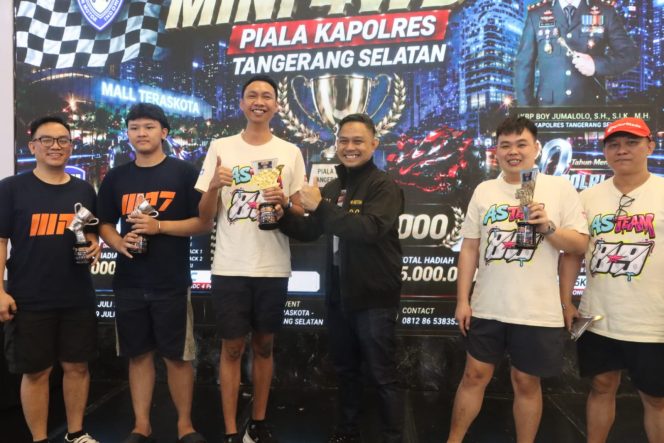 
					Kapolres Tangsel Hadiri Kejuaraan Mini 4WD, Wujud Dukungan terhadap Sportivitas dan Kreativitas Generasi Muda