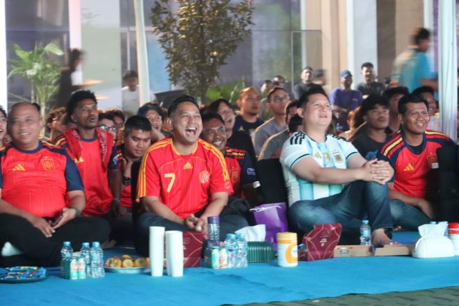 
					Polres Tangerang Selatan Gelar Nobar Final Piala Dunia 2026 Bersama Ratusan Warga