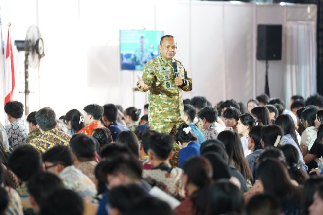 
					Korem 052/Wijayakrama perkuat ketahanan ideologi generasi muda melalui seminar bela negara, anti-radikalisme, dan Pancasila.
