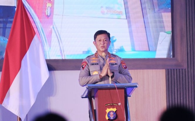 
					Kapolda Kalteng Sampaikan Belasungkawa Mendalam, Doakan Anggota Gugur dan Dua Personel Segera Ditemukan