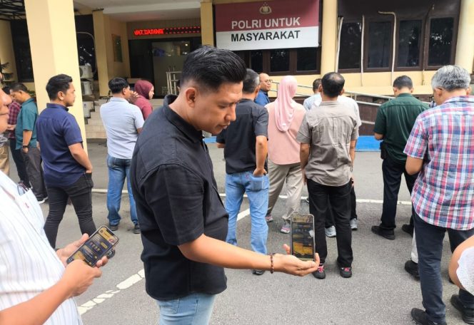 
					Bid TIK Polda Kalbar Sosialisasikan Super App Polri untuk Perkuat Transformasi Digital