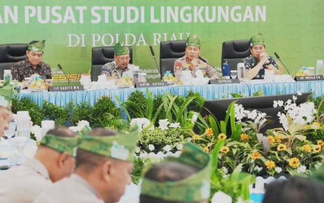 
					Kadiv Humas Polri: Jejaring 79 Pusat Studi Kepolisian Perkuat Transformasi Polri Berbasis Riset, Riau Hadirkan Terobosan Green Policing