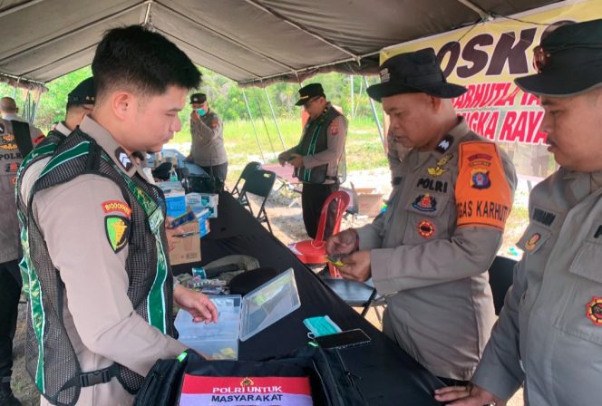 
					Polda Kalteng Salurkan 400 Masker KN95, Vitamin dan Oxycan untuk Personel di Pos Karhutla