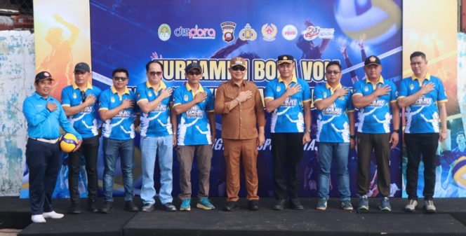 
					Mewakili Kapolres, Wakapolres Ketapang Resmi Buka Open Turnamen Bola Voli Kapolres Ketapang Cup Tahun 2026