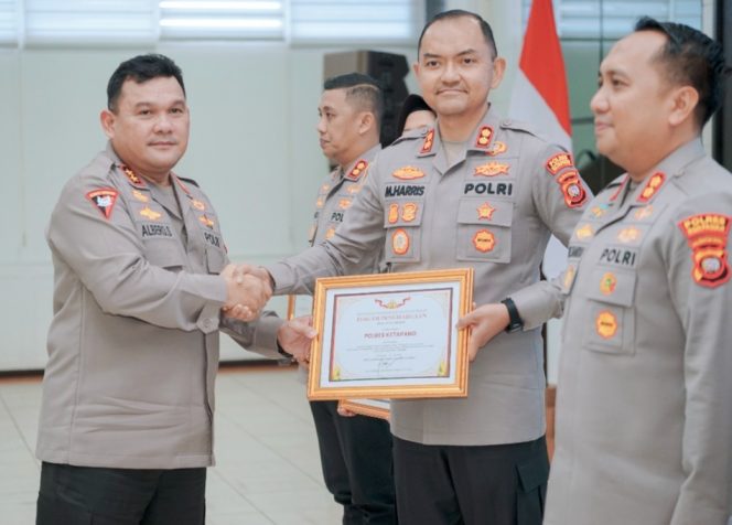 
					Polres Ketapang Raih Peringkat III Pemanfaatan Lahan Produktif Gugus Tugas Polri Dukung Ketahanan Pangan Polda Kalbar