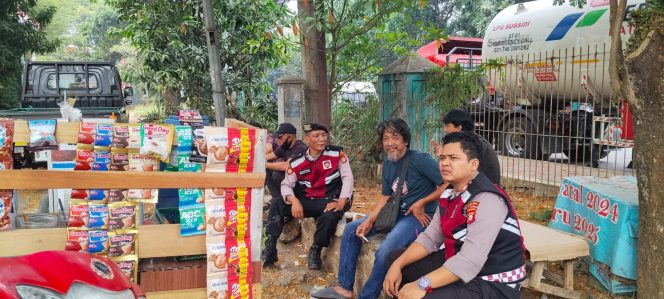 
					Patroli Dialogis Polsek Cisauk Perkuat Kedekatan dengan Warga, Tingkatkan Kewaspadaan terhadap Gangguan Kamtibmas