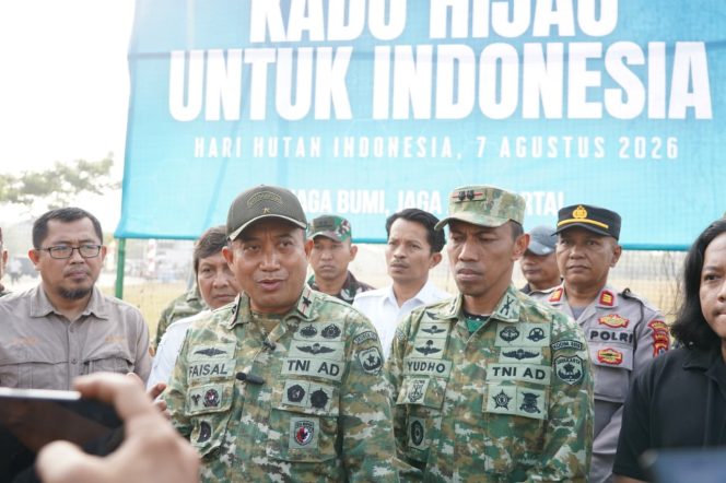 
					Hari Hutan Nasional, Korem 052/Wijayakrama Tanam 2.000 Pohon Sebagai “Kado untuk Indonesia”