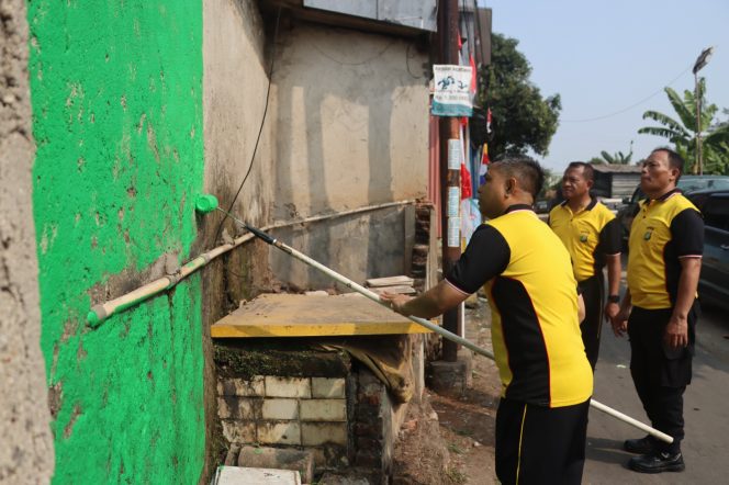 
					Polres Tangerang Selatan Gelar Kerja Bakti Lingkungan dalam Program “PMJ Merdeka Bersama Masyarakat 2026