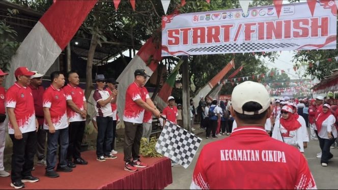 
					Danramil 04/Cikupa Ikuti Gerak Jalan Tingkat Kecamatan Cikupa dalam Rangka HUT ke-81