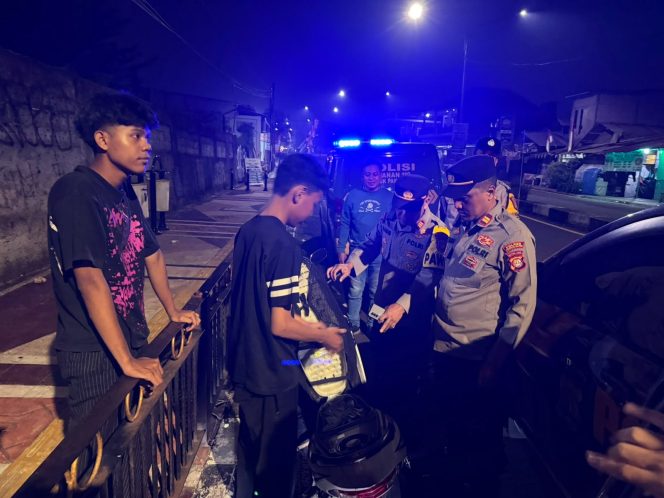 
					Patroli Cipta Kondisi Polsek Pamulang Perkuat Keamanan Jelang HUT RI, Antisipasi Kejahatan Jalanan dan Tawuran