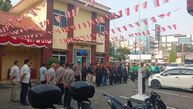 
					Polsek Pamulang Gelar Apel Gabungan Massa Karnaval HUT RI ke-81, 125 Peserta Ikuti Arahan Kamtibmas