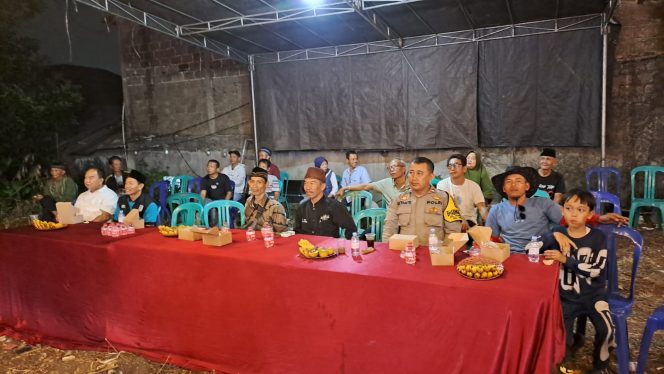
					Bhabinkamtibmas Pondok Benda Hadiri Malam Puncak HUT RI ke-81 di RT 01/18 Pamulang