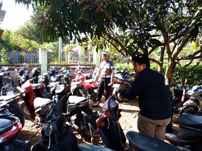
					Polsek Banyuresmi Tertibkan Knalpot Brong di Lingkungan Sekolah, 12 Knalpot Tidak Sesuai Standar Diamankan