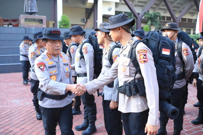 
					Polri Berangkatkan 403 Personel Satgas Edukasi Karhutla Hari Ini