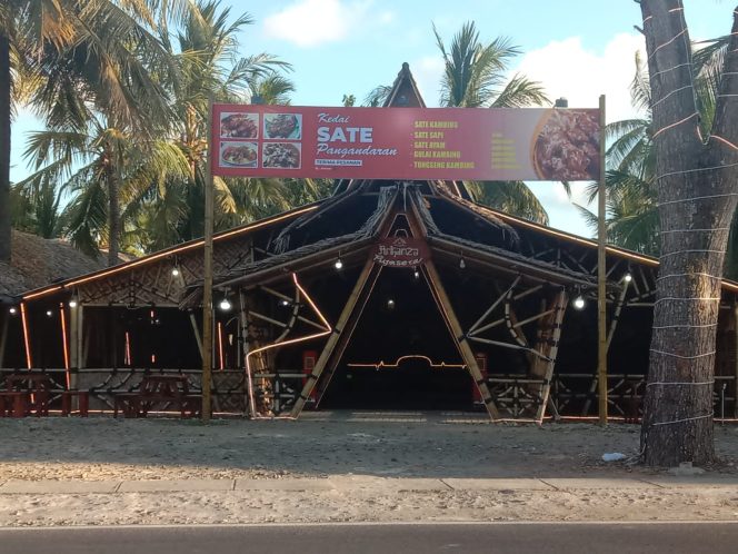 
					Lengkap dan Menyenangkan! Arkanza Resto Sajikan Hidangan Khas Plus Hiburan Musik