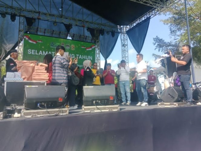 
					Gebyar Milangkala Desa Mekarmukti ke – 43, Kades Ibro :”Jaga Dan Terus Pupuk Semangat Kebersamaan Demi Peningkatan Ekonomi Warga”