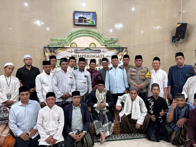 
					Semarak HUT RI ke-81, Bhabinkamtibmas Cipayung Hadir Pastikan Kegiatan Warga Berlangsung Aman
