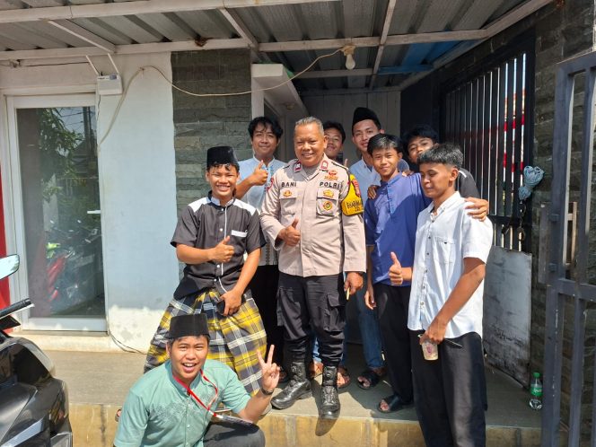 
					BhabinkamtibmasCisauk Laksanakan Sambang dan Cooling System, Ajak Pemuda Bijak Bermedia Sosial