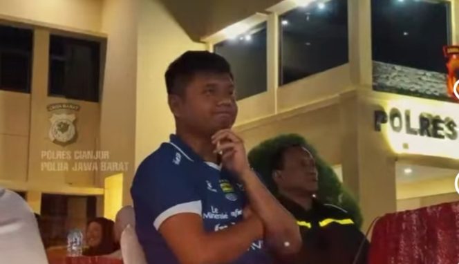 
					Persib Menang 1-0, Nobar Piala Presiden 2026 di Polres Cianjur Berlangsung Meriah dan Kondusif