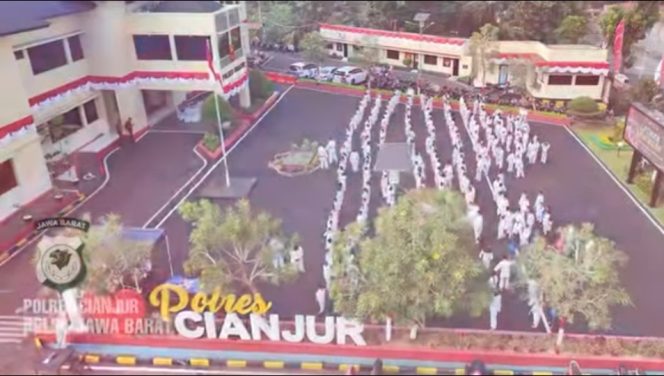
					Latihan Gabungan INKANAS Cianjur Berlangsung Meriah, Kapolres Tekankan Disiplin, Prestasi, dan Taat Hukum