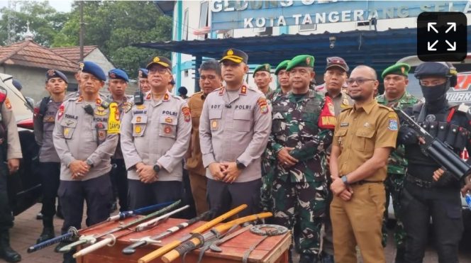 
					Polres Tangerang Selatan Gelar Apel Antisipasi Tawuran, Patroli dan Penyisiran