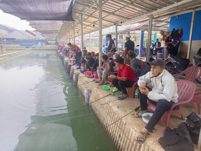 
					Semarak HUT RI ke-81, Kelurahan Kedaung Gelar Lomba Mancing Mania Antar-RT/RW