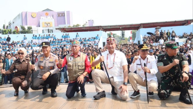 
					Kapolda Kalteng Dukung Penuh Deklarasi Anti Narkoba