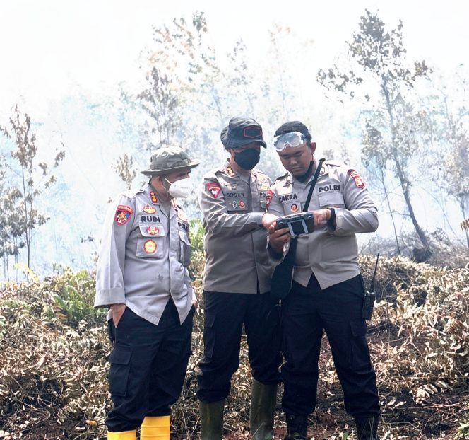 
					Satbrimob Polda Kalimantan Tengah Pasang Sumur Bor untuk Dukung Pemadaman Karhutla