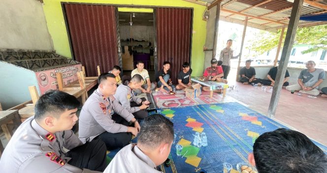 
					Polres Ketapang Cegah Karhutla Meluas, Mahasiswa STIK Dan Siswa Setukpa Sambangi Warga