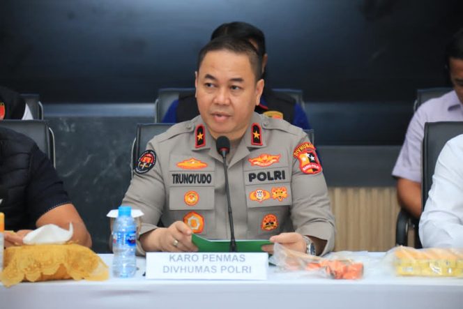 
					Penegasan Divhumas Polri Dalam Memberikan Pelayanan Penyampaian Aspirasi