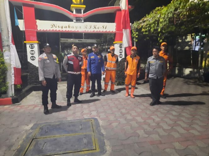 
					Dalam Patroli Malam Polisi Ajak Warga Kepulauan Seribu Bijak Bermedia Sosial, Kenali Layanan Polisi 110 untuk Keadaan Darurat