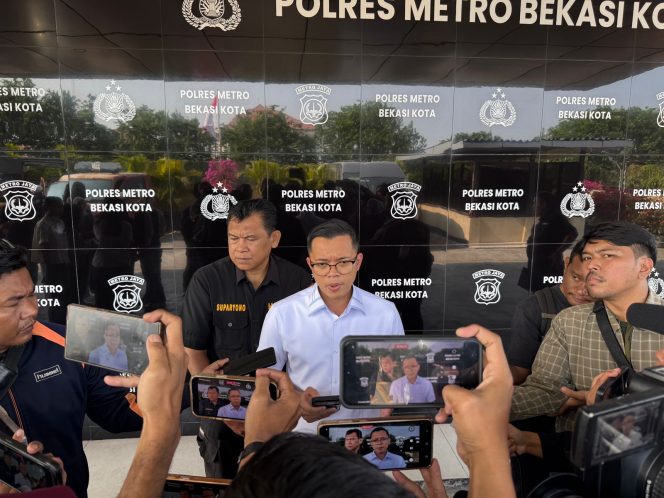 
					Polres Metro Bekasi Kota Tetapkan 3 Tersangka Penggelapan Saldo TikTok Vilmei, Kerugian Rp1,2 Miliar