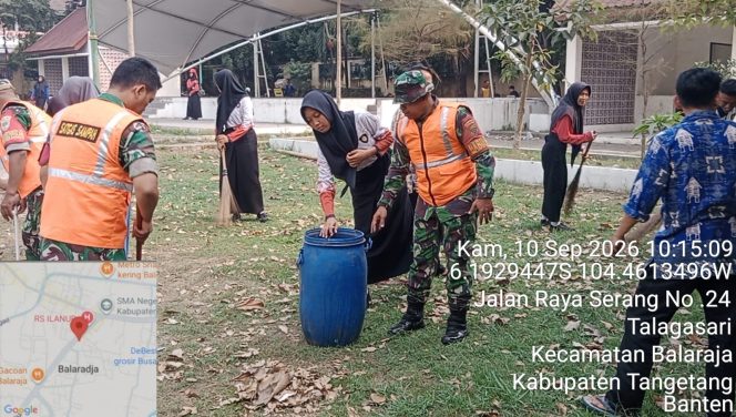 
					Sinergi dengan Masyarakat, Satgas Sampah Kodim 0510/Tigaraksa Bersihkan Sampah di Desa Telaga Sari