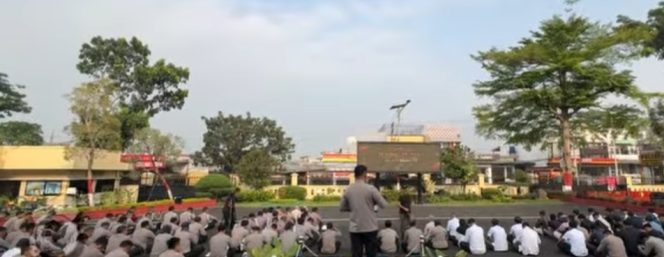 
					Polres Cianjur Tingkatkan Pemahaman Hukum Personel Melalui Rabu Ilmu