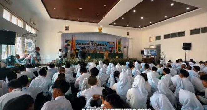 
					Kapolres Cianjur Berikan Edukasi Hukum kepada Mahasiswa Baru UNSUR