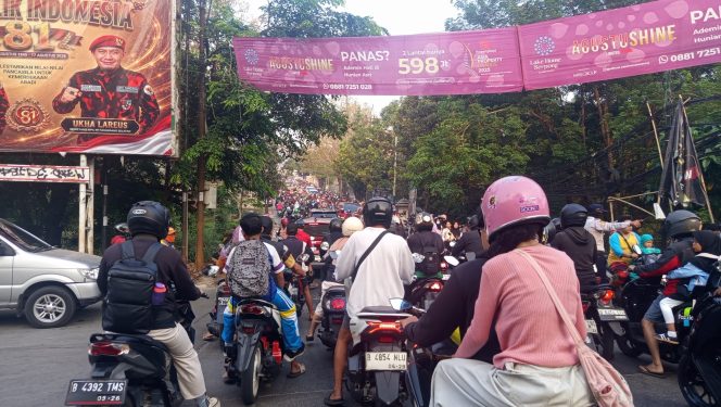 
					Pagi-Pagi Pamulang Lumpuh, Kemacetan Jadi Rutinitas Warga Tangsel