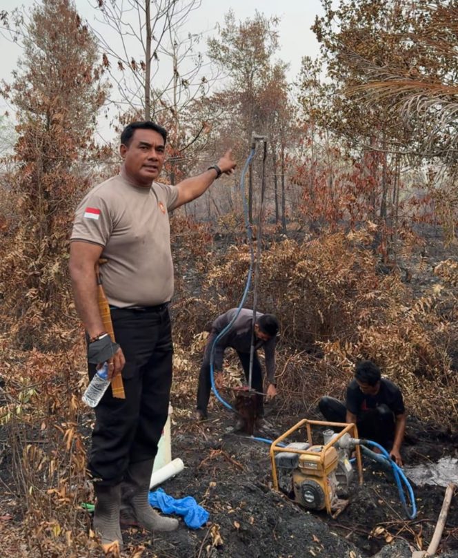 
					Upayakan Pemadaman Tidak Terhambat, Dirsamapta Polda Kalteng Pimpin Pembuatan Sumur Bor